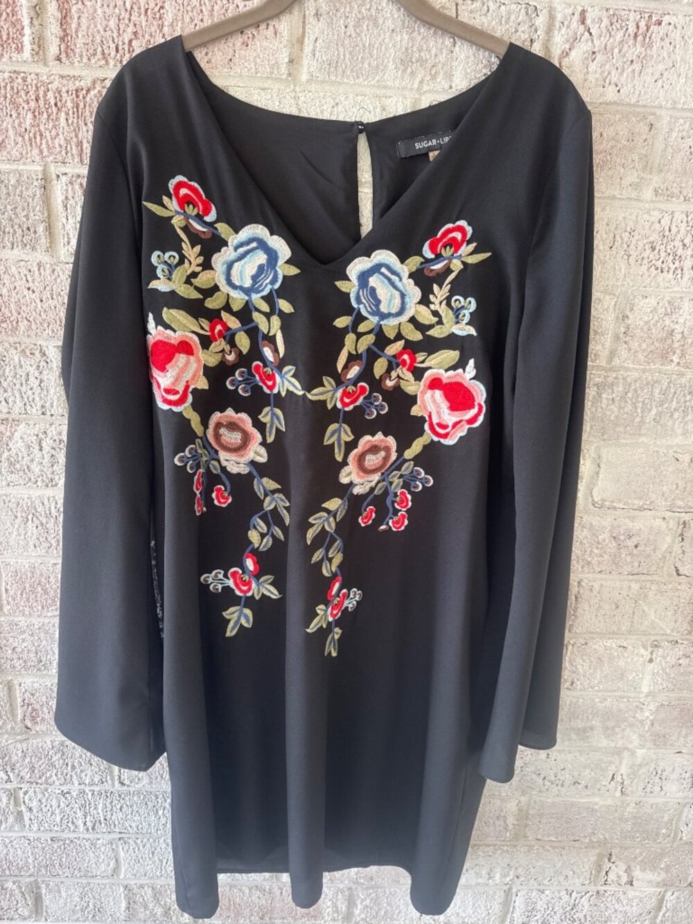 Sugar + Lips Black Floral Embroidered Boho Shift Dress Bell Sleeves women’s larg
